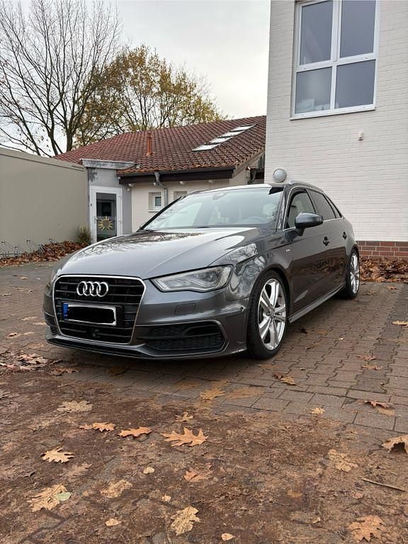 Gebraucht Audi A3 S-Line 150 PS (110 kW) 2014 Grau Limousine