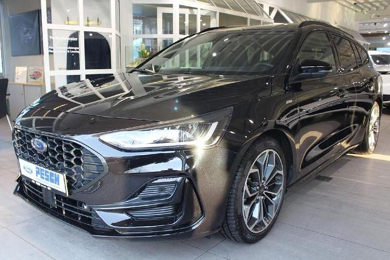 Schwarz Gebraucht 2023 Ford Focus ST-Line X Limousine | 22.990 € (Fairer Preis) - Bild 1/4
