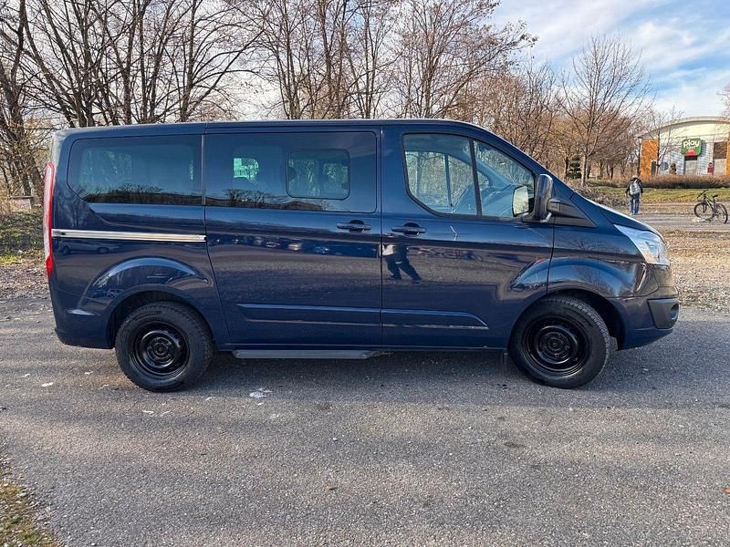 Gebraucht Ford Tourneo 155 PS (114 kW) 2015 Blau Van / Kleinbus