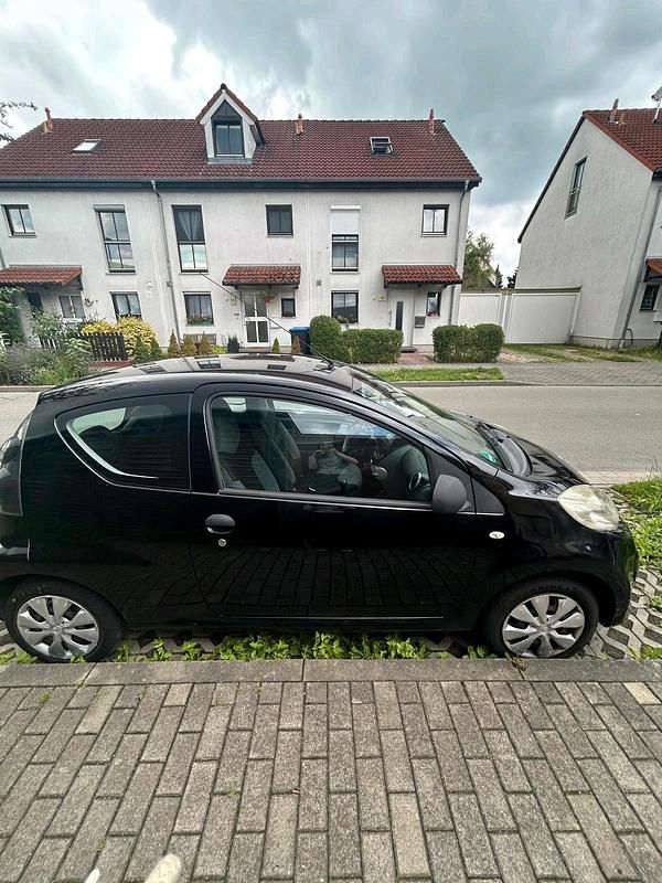 Schwarz Gebraucht 2009 Citroën C1 Kleinwagen | 1.690 € (Guter Preis) - Bild 1/4