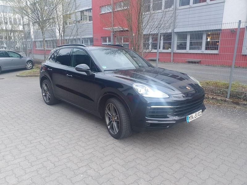 Gebraucht Porsche Cayenne S 441 PS (324 kW) 2018 Schwarz SUV