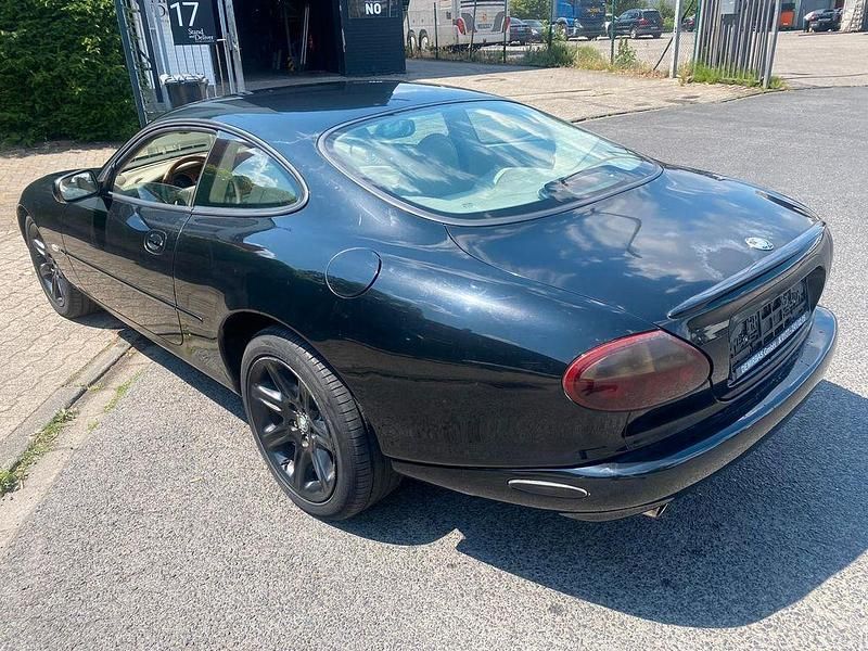 Gebraucht Jaguar XK8 298 PS (219 kW) 1999 Schwarz Coupé