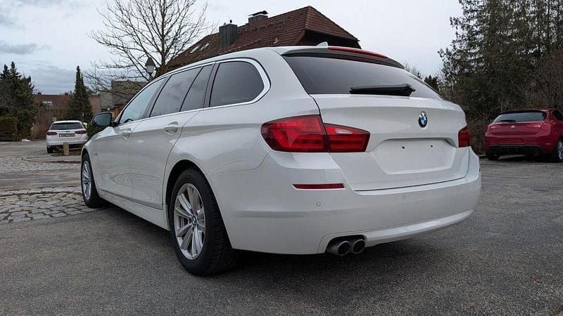 Usata BMW 520 184 CV (135 kW) 2013 Bianco Station wagon