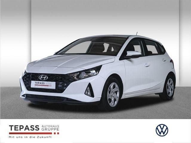 Weiss Gebraucht 2022 Hyundai i20 Select Limousine | 13.950 € (Fairer Preis) - Bild 1/4