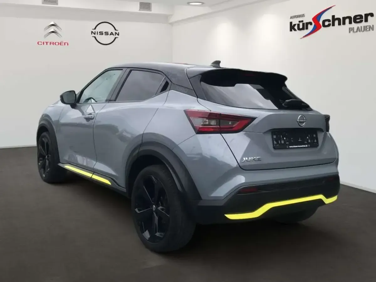 Gebraucht Nissan Kiiro 114 PS (83 kW) 2022 Ceramic grey p/black m SUV