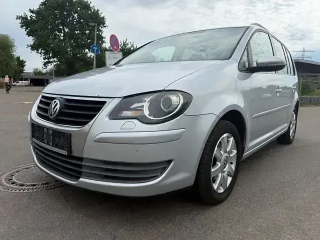 Gebraucht VW Touran Freestyle 105 PS (77 kW) 2009 Reflexsilber Van / Kleinbus
