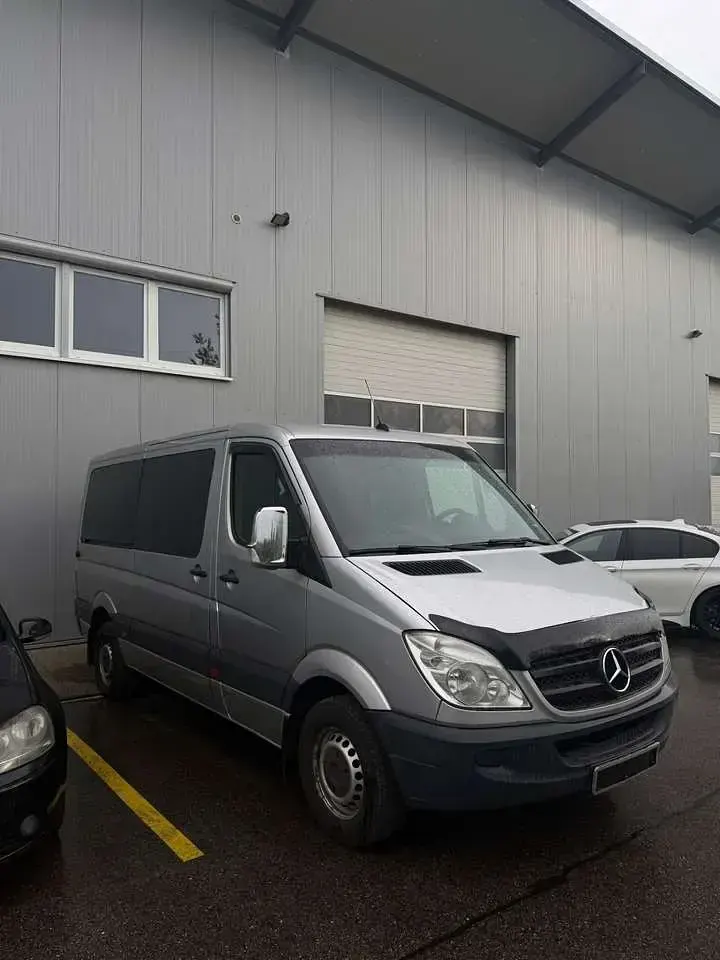 Gebraucht Mercedes Sprinter 109 PS (80 kW) 2007 Silber Van