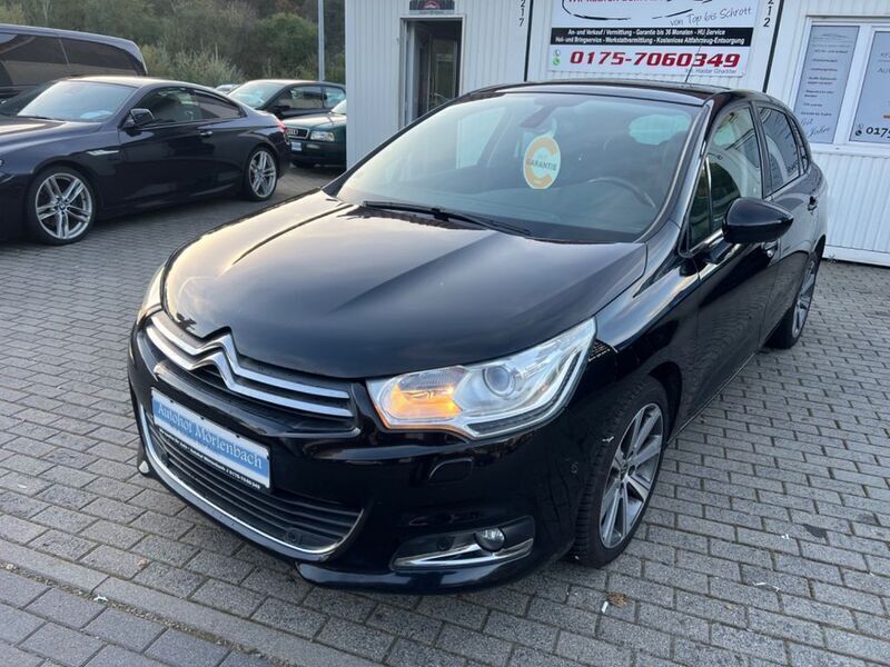 Schwarz metallic Gebraucht 2016 Citroën C4 Shine Limousine | 9.999 € (Etwas zu teuer) - Bild 1/4