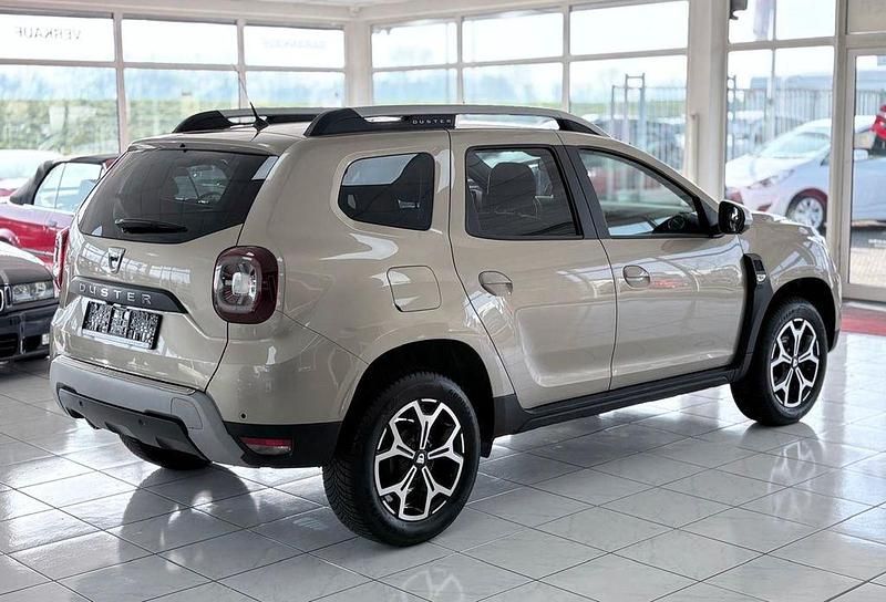 Gebraucht Dacia Duster Prestige 125 PS (91 kW) 2018 Gold SUV