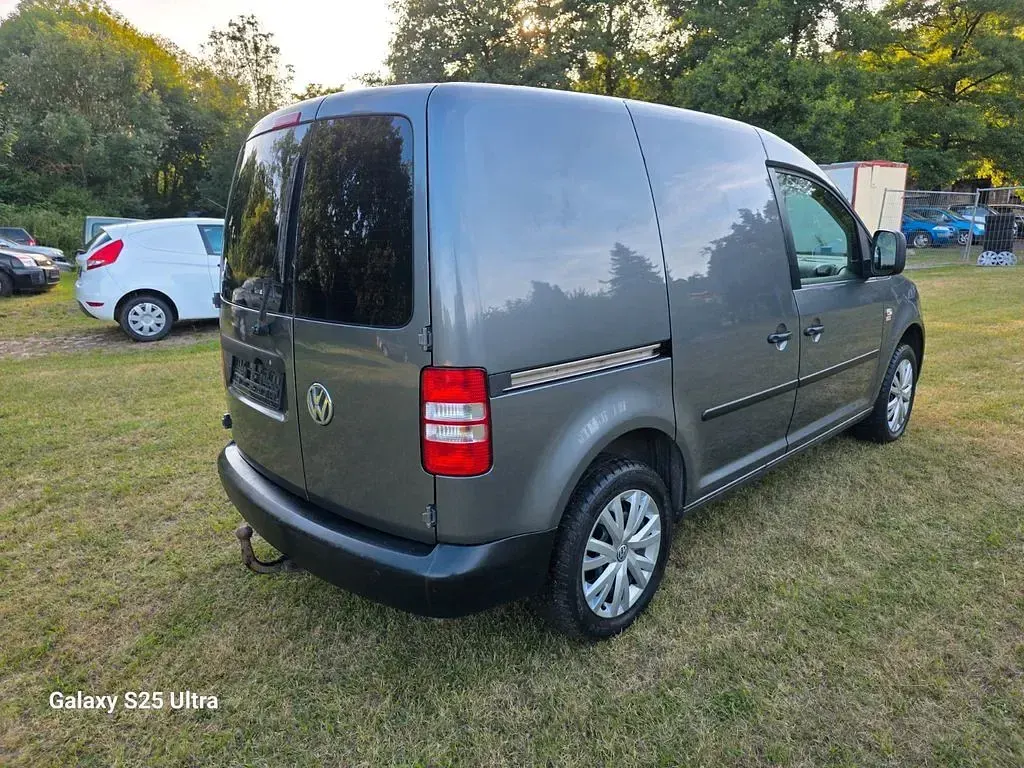Gebraucht VW Caddy 102 PS (75 kW) 2013 Grau Van / Kleinbus