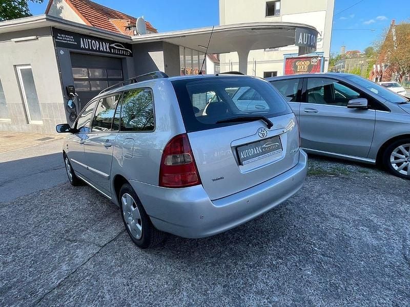 Gebraucht Toyota Corolla 110 PS (80 kW) 2003 Grau Kombi