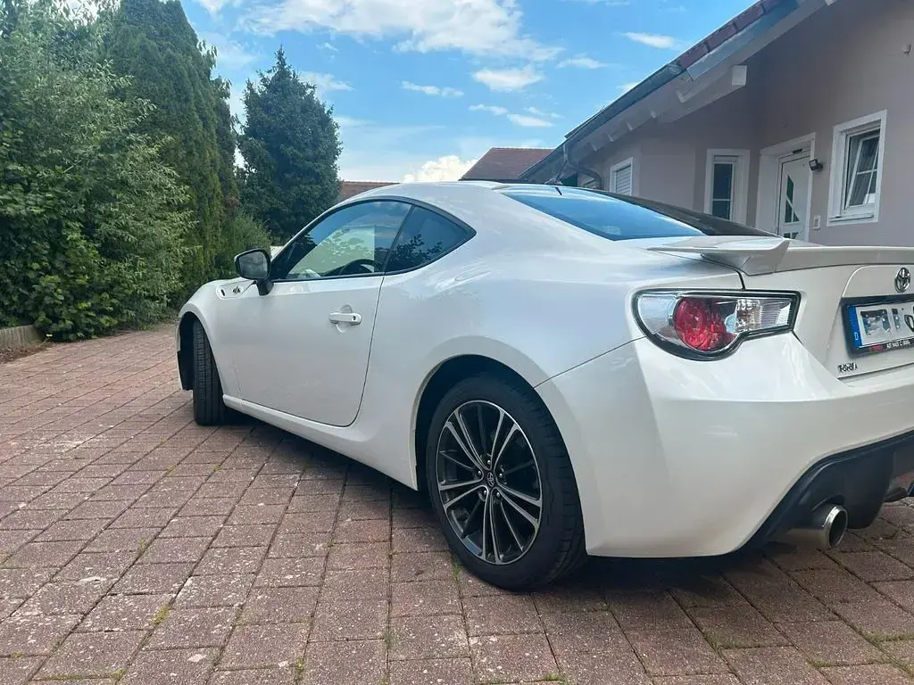 Gebraucht Toyota GT86 GT 200 PS (147 kW) 2014 Weiß