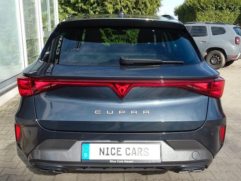 Gebraucht Cupra Leon 150 PS (110 kW) 2025 Grau Limousine