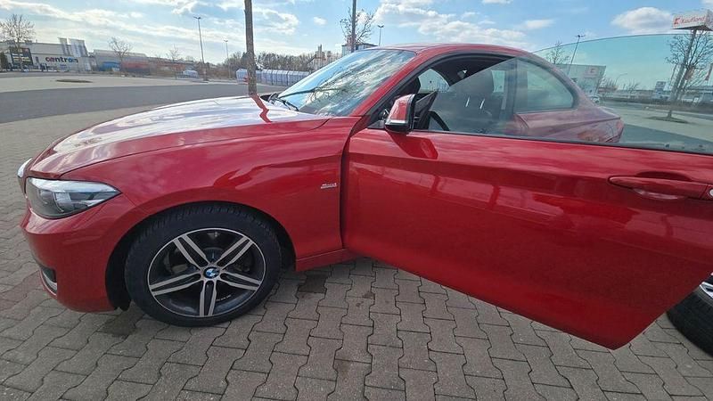 Gebraucht BMW 230 Sport Line 252 PS (185 kW) 2017 Rot Coupé