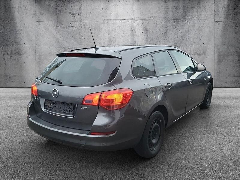 Gebraucht Opel Astra Design Edition 125 PS (91 kW) 2011 Grau Kombi