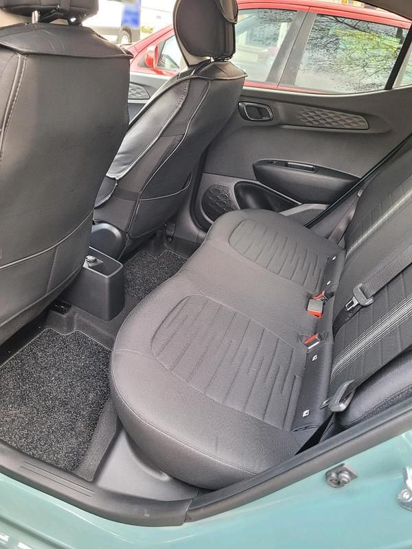 Gebraucht Hyundai i10 84 PS (61 kW) 2023 Grün Kleinwagen