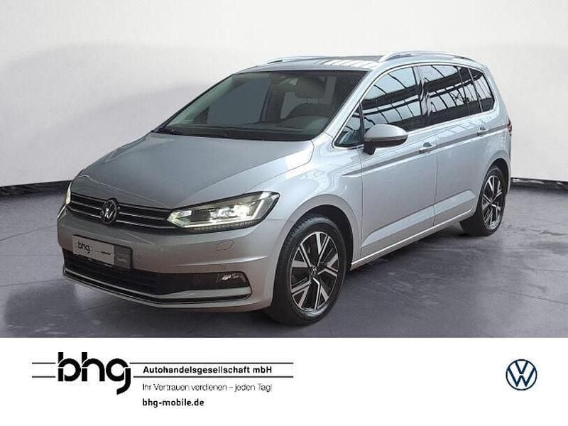 Silber Gebraucht 2022 VW Touran Highline Van / Kleinbus | 28.760 € (Guter Preis) - Bild 1/4