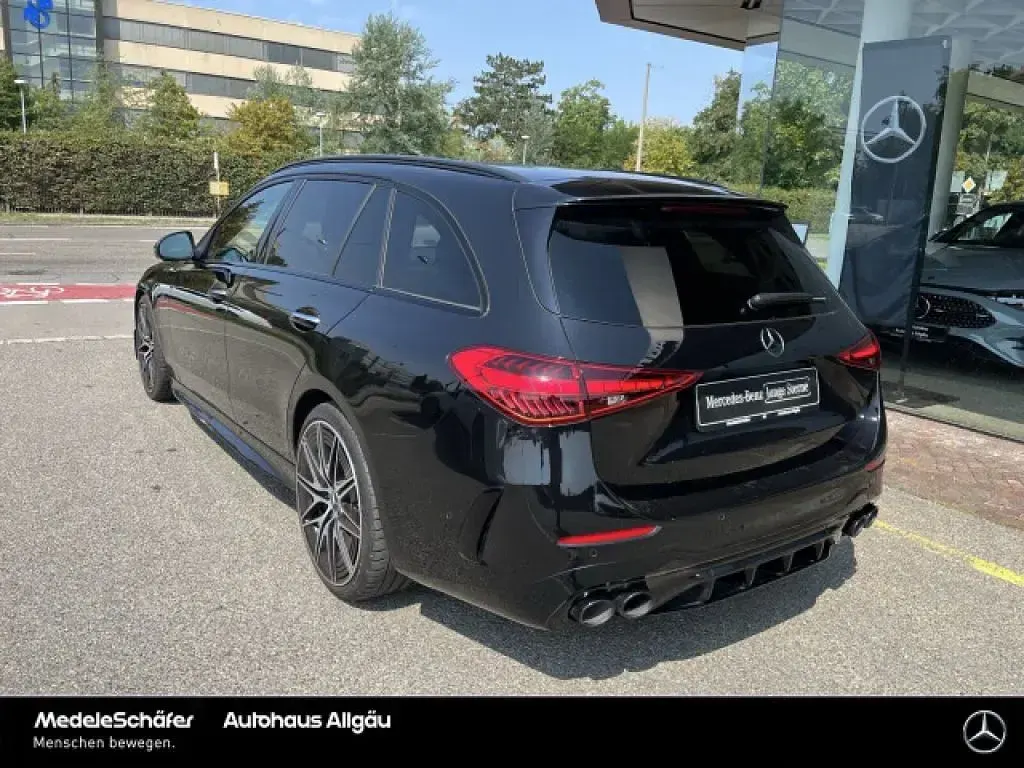 Gebraucht Mercedes C43 AMG 408 PS (300 kW) 2024 Lack obsidianschwarz (metallic) Kombi
