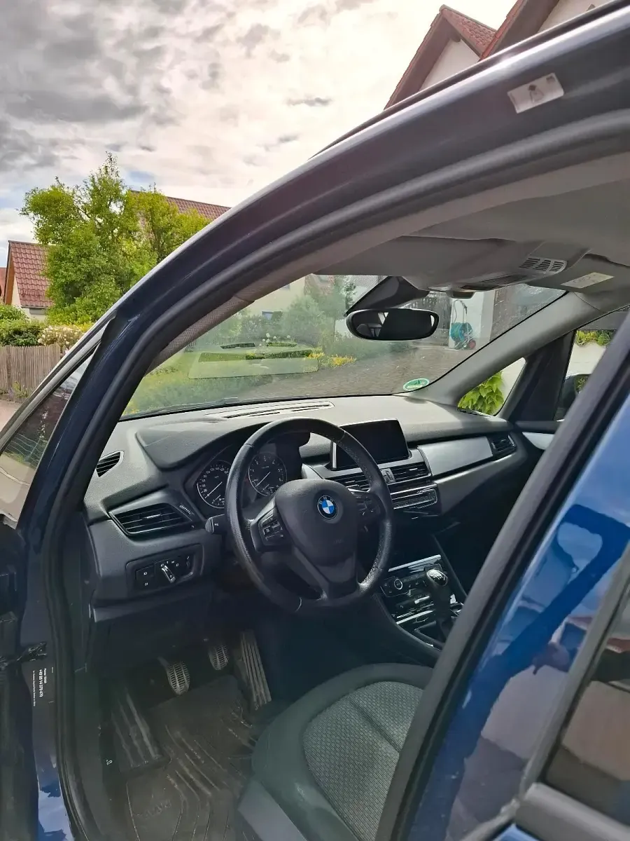 Używany BMW 216 Advantage 116 KM (85 kW) 2017 Niebieski Kombi