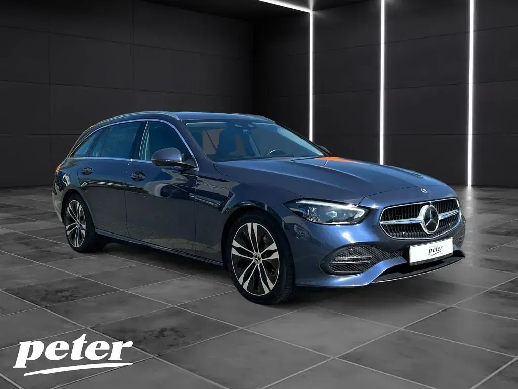 Gebraucht Mercedes C220 Avantgarde 200 PS (147 kW) 2023 Blau Limousine