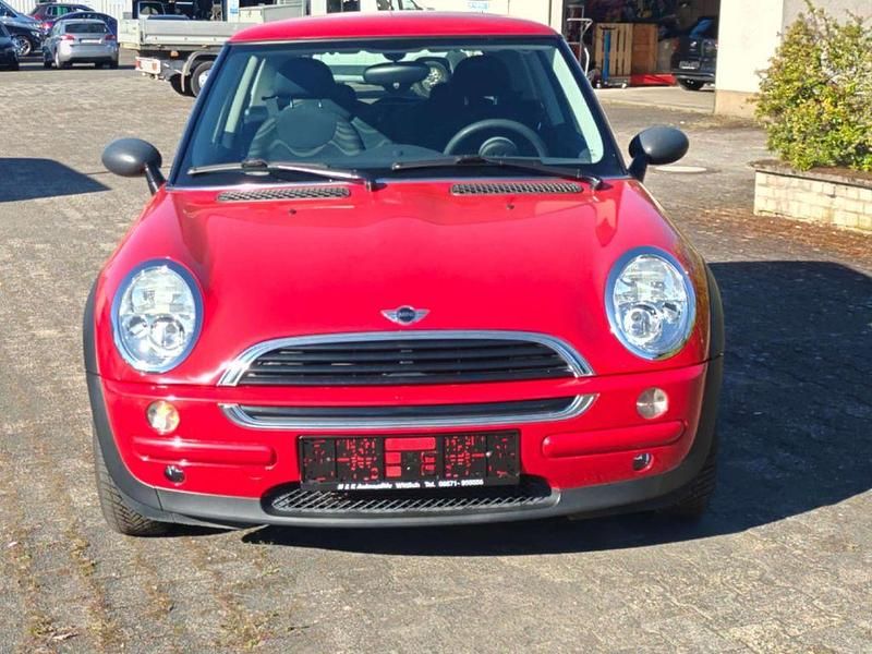 Usata Mini ONE 90 CV (66 kW) 2002 Rosso Utilitaria