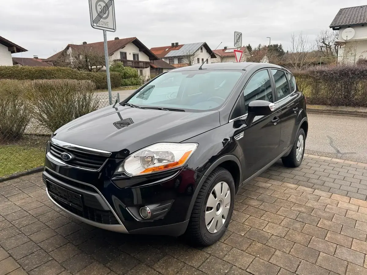Gebraucht Ford Kuga 136 PS (100 kW) 2009 Schwarz SUV