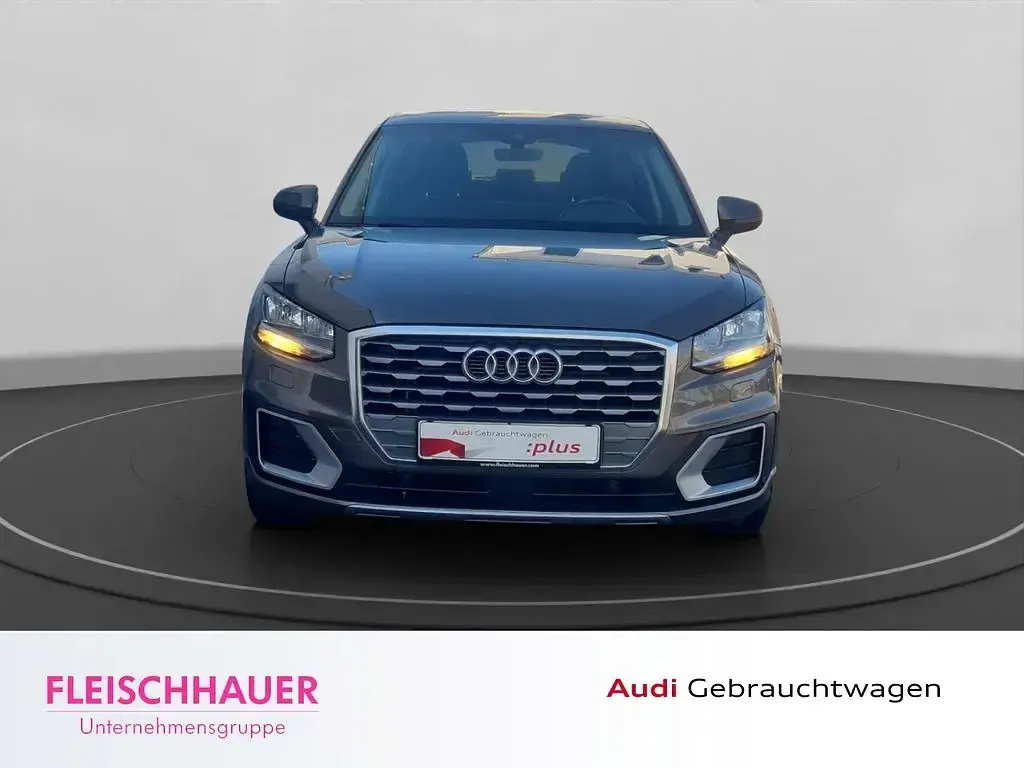 Gebraucht Audi Q2 Advanced 150 PS (110 kW) 2019 Grau SUV