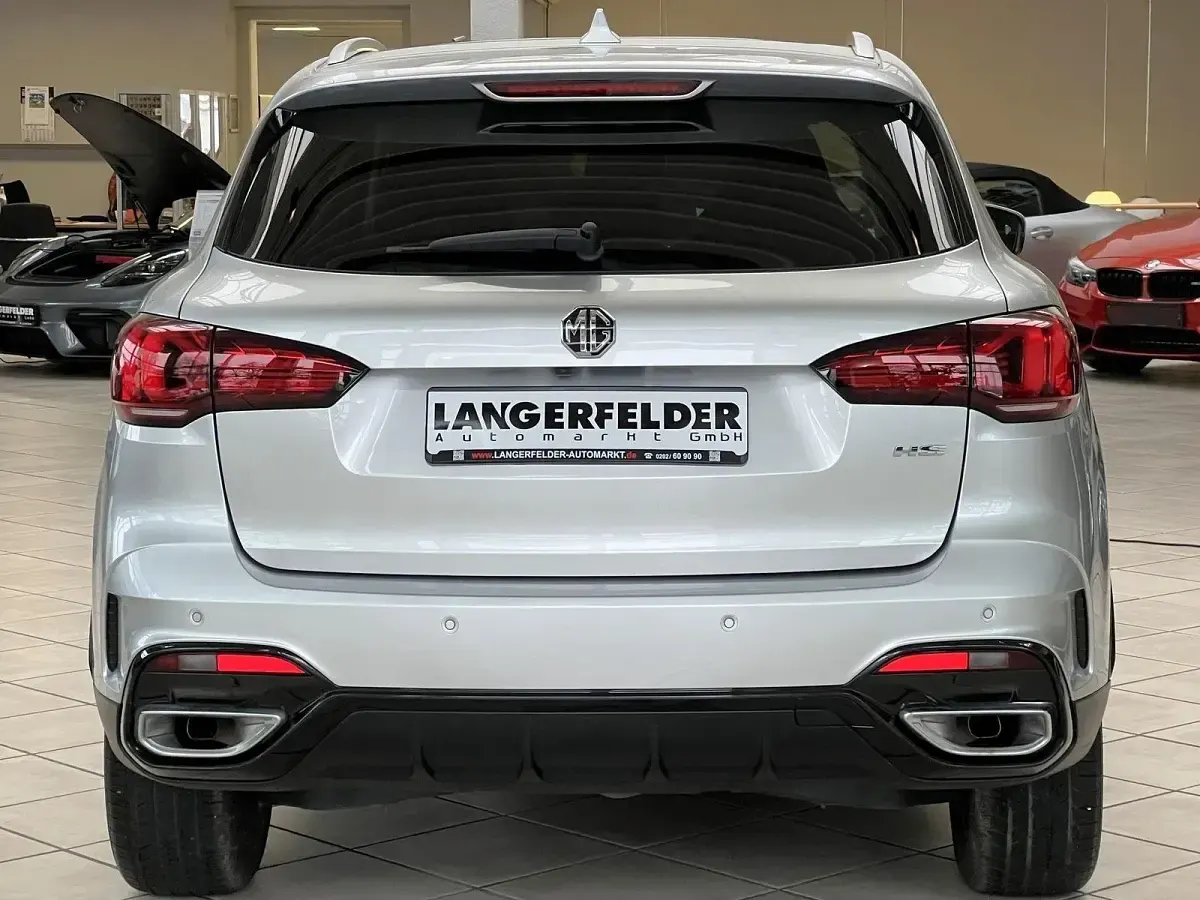 Gebraucht MG HS 162 PS (119 kW) 2024 Silber metallic SUV