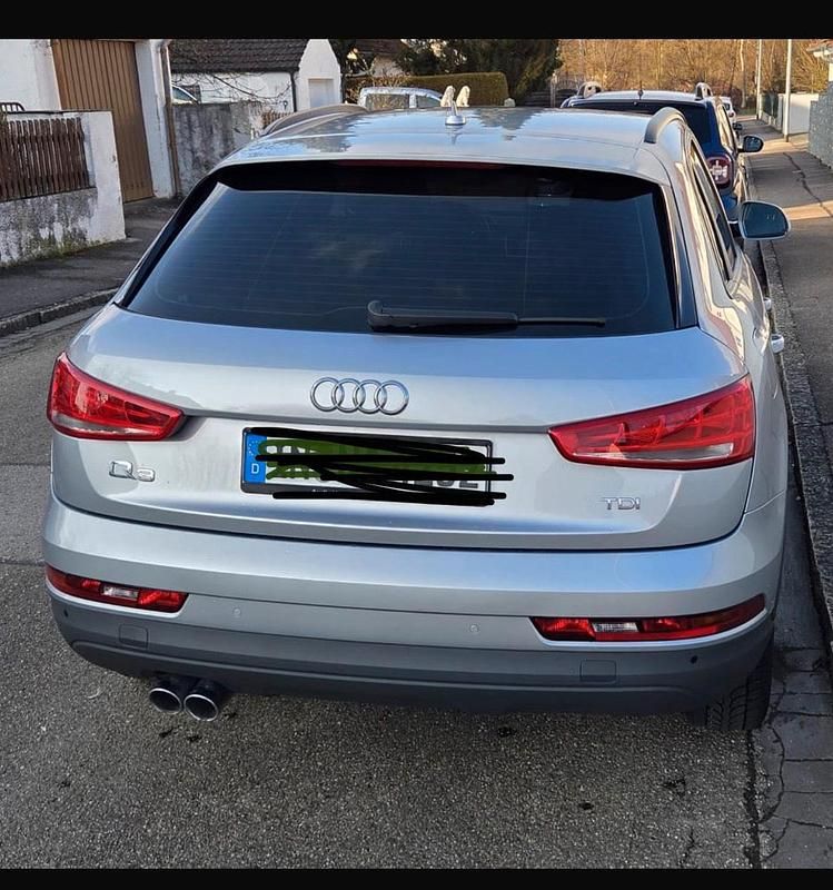 Gebraucht Audi Q3 Design 150 PS (110 kW) 2018 Silber SUV