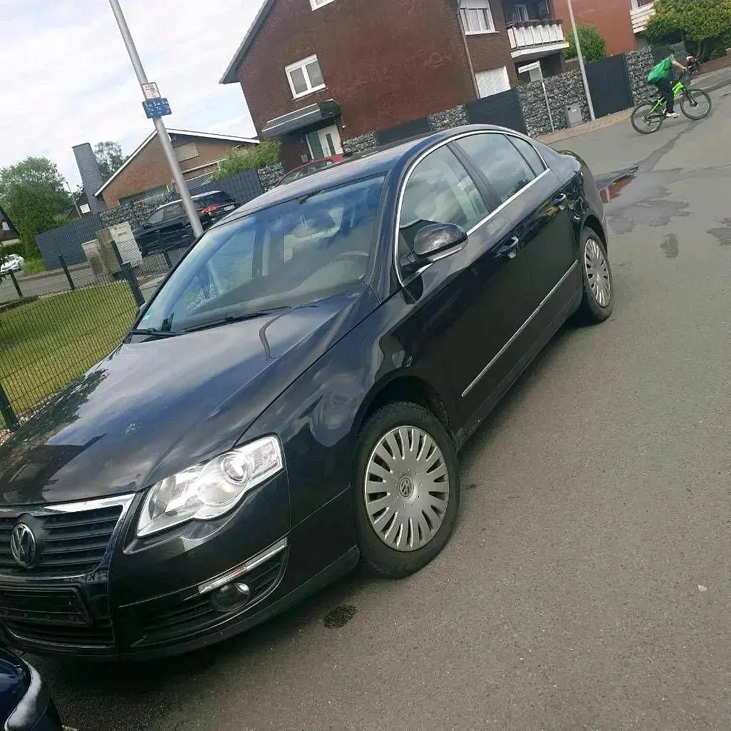 Gebraucht VW Passat 116 PS (85 kW) 2007 Grau Limousine