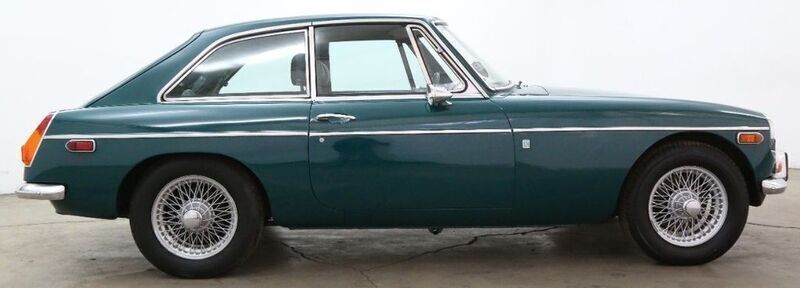 Grün Gebraucht 1973 MG B GT Coupé | 11.000 € - Bild 1/4