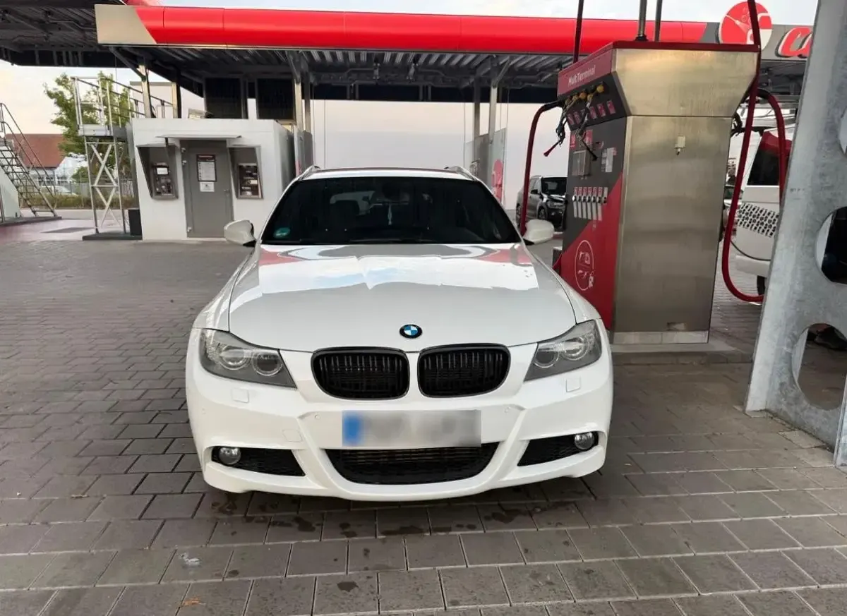Gebraucht BMW 320 M Sport 184 PS (135 kW) 2012 Weiß Kombi