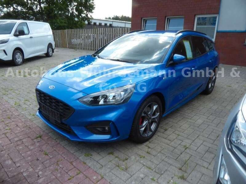 Dynamicblau metallic Gebraucht 2021 Ford Focus ST-Line X Kombi | 16.980 € (Teuer) - Bild 1/4