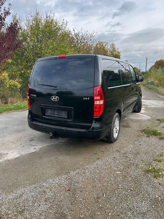 Gebraucht Hyundai H-1 170 PS (125 kW) 2010 Schwarz Van / Kleinbus