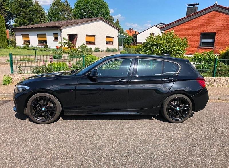 Schwarz Gebraucht 2017 BMW 125 M Sport Kleinwagen | 19.500 € (Fairer Preis) - Bild 1/4