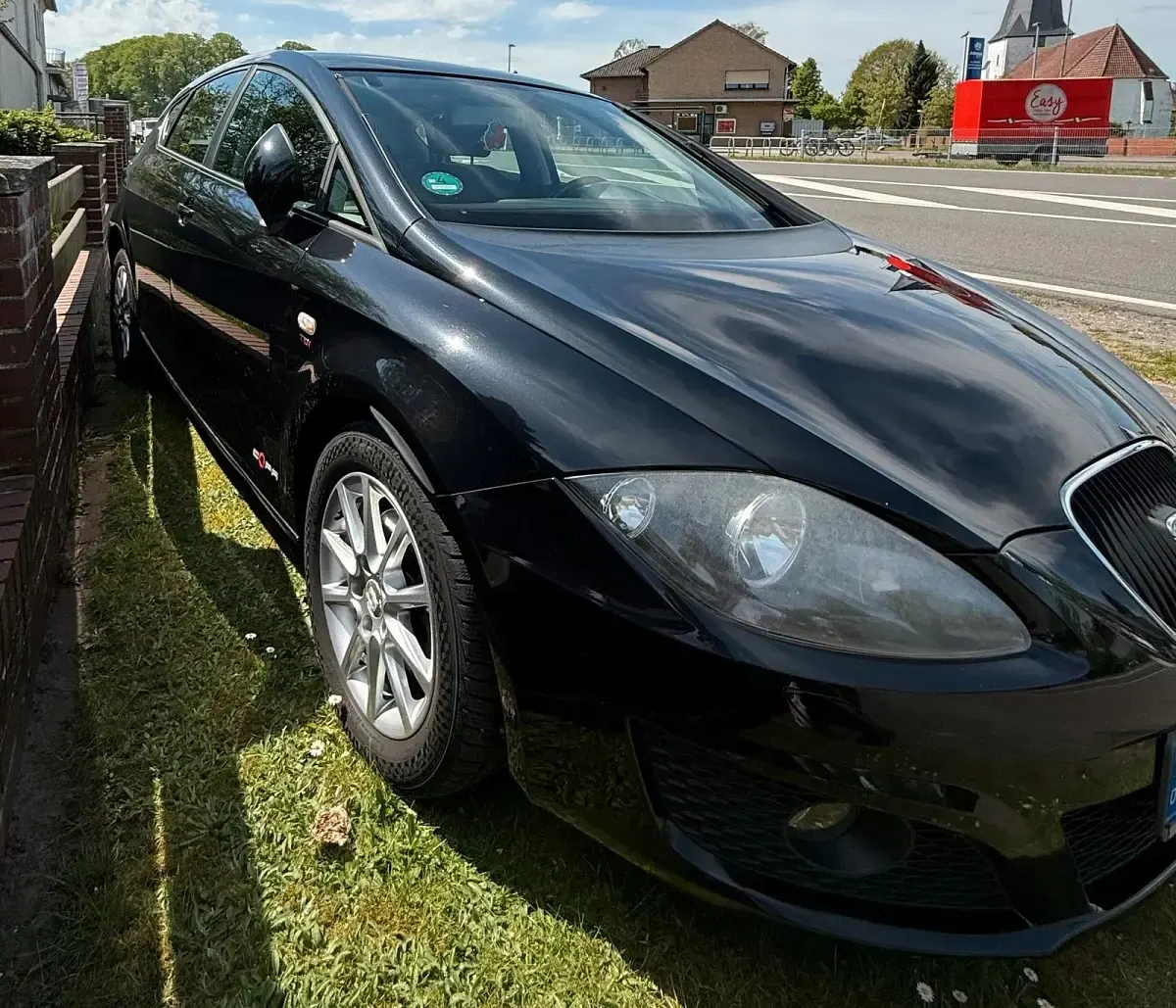 Używany Seat Leon Copa 140 KM (102 kW) 2011 Czarny Hatchback