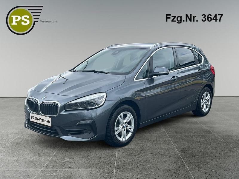 Grau Gebraucht 2019 BMW 218 Active Tourer Advantage Van / Kleinbus | 16.980 € (Guter Preis) - Bild 1/4