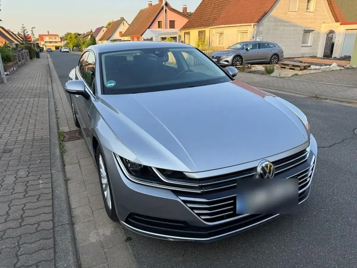 Gebraucht VW Arteon 150 PS (110 kW) 2017 Silber Kleinwagen
