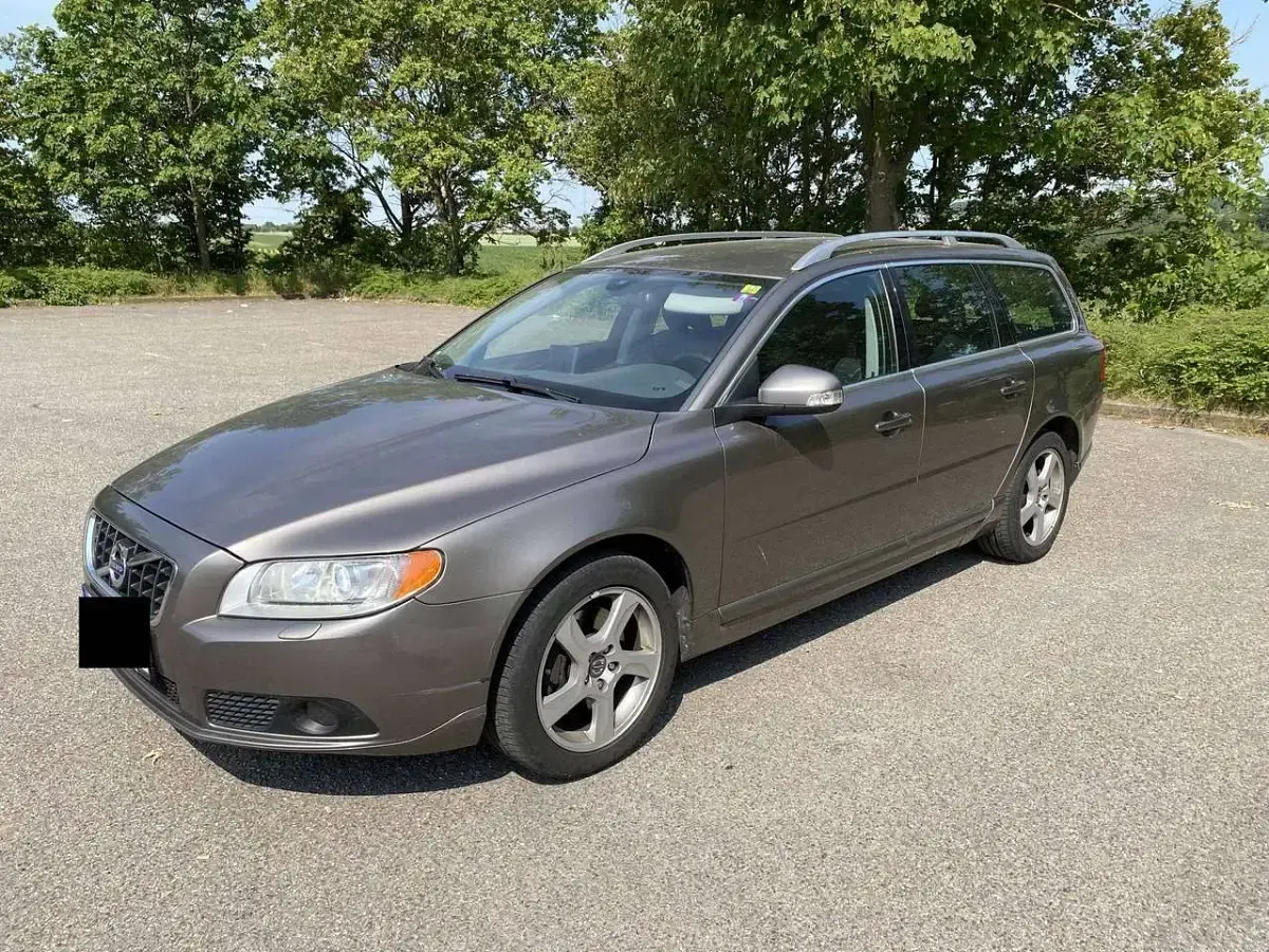 Gebraucht Volvo V70 Momentum 163 PS (119 kW) 2011 Kombi