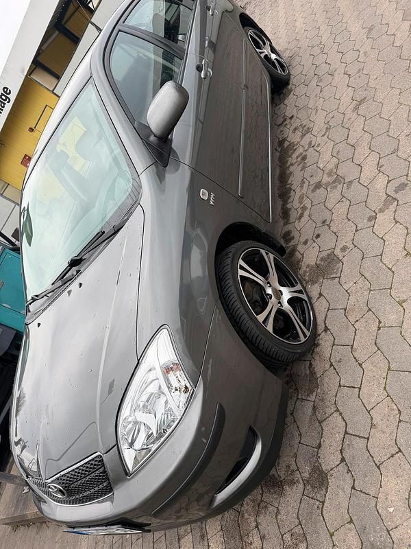 Gebraucht Toyota Corolla 96 PS (70 kW) 2004 Grau Kleinwagen