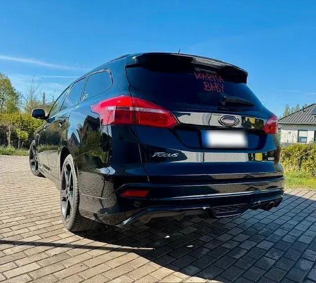 Używany Ford Focus ST-Line 150 KM (110 kW) 2017 Czarny Kombi
