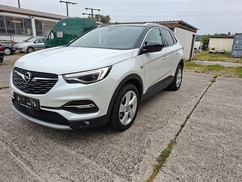 Weiß Gebraucht 2019 Opel Grandland X Innovation SUV | 13.450 € (Fairer Preis) - Bild 1/4