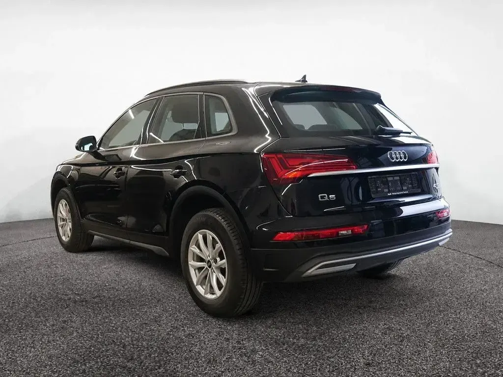 Używany Audi Q5 Performance 204 KM (150 kW) 2023 Czarny SUV