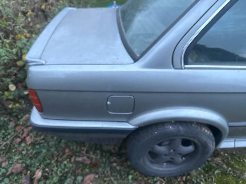 Gebraucht BMW 325 171 PS (125 kW) 1988 Coupé