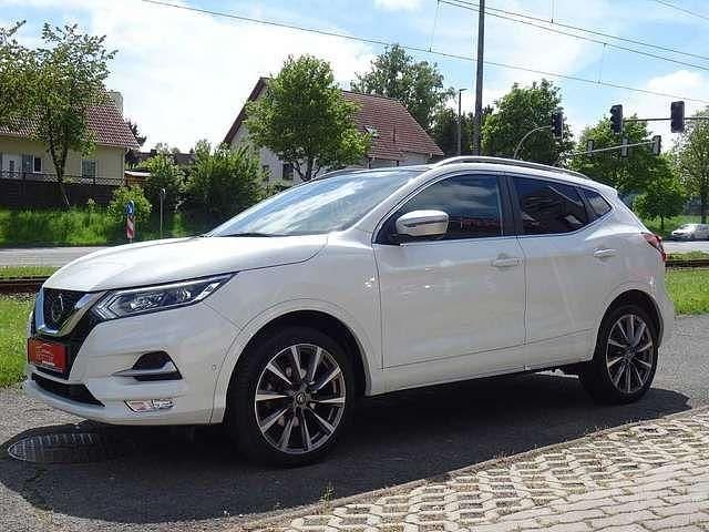 Gebraucht Nissan Qashqai Tekna 140 PS (102 kW) 2019 Pearl white (metallic) SUV