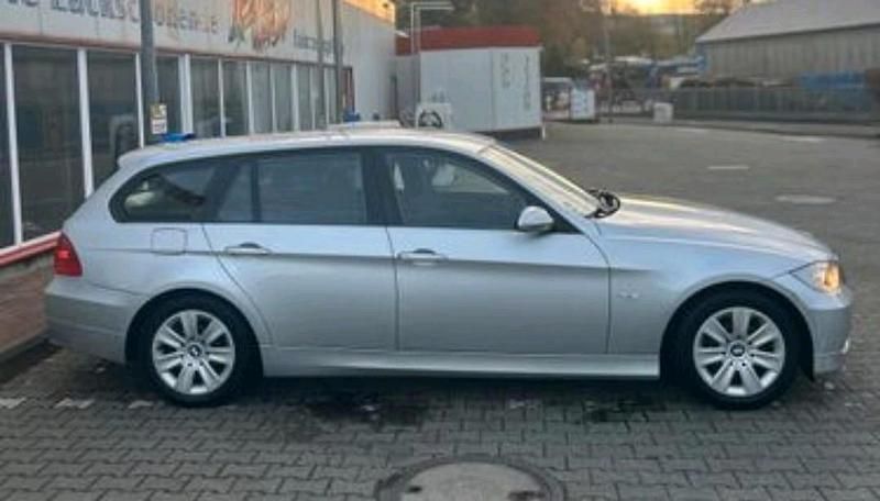Gebraucht BMW 318 129 PS (94 kW) 2007 Silber Kombi