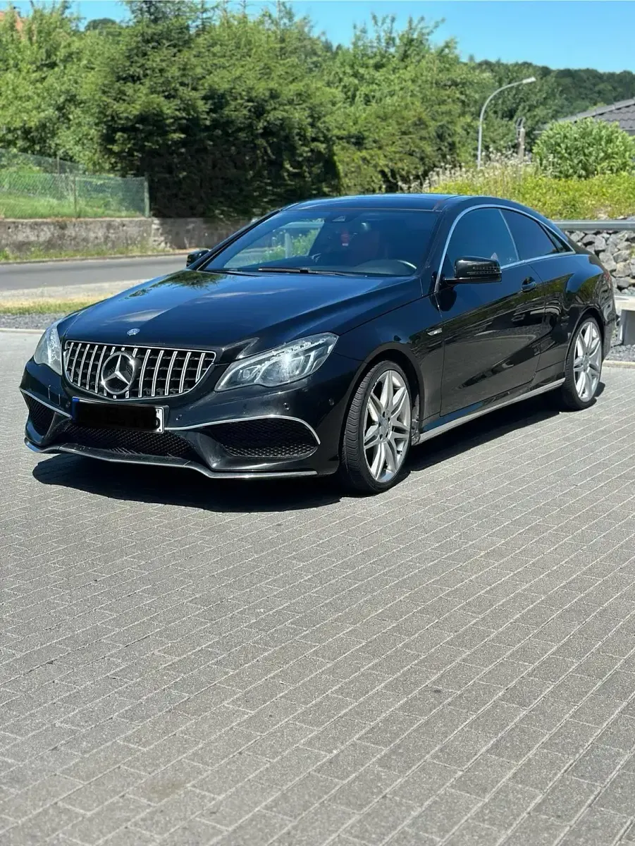 Gebraucht Mercedes E350 AMG 252 PS (185 kW) 2013 Schwarz Coupé
