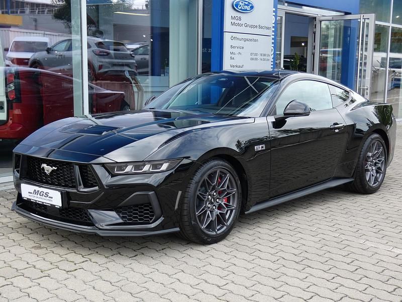 Neu Ford Mustang GT Fastback 446 PS (328 kW) 2026 Absolute black metallic Coupé