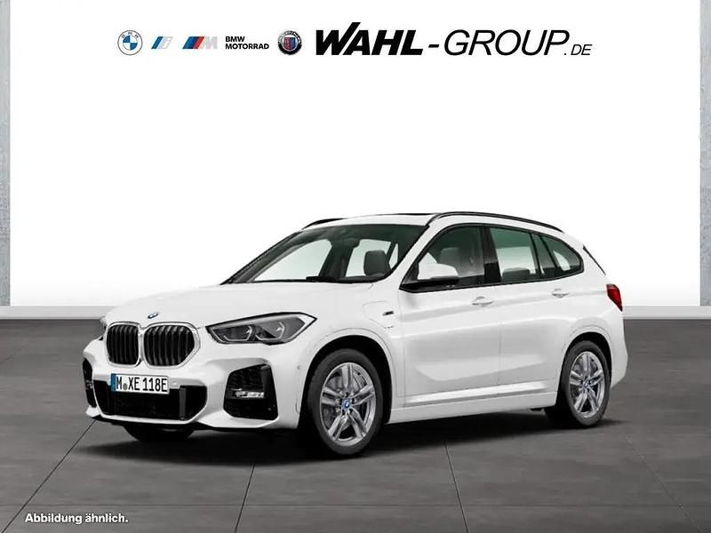 Weiß Gebraucht 2022 BMW X1 M Sport SUV | 37.970 € (Teuer) - Bild 1/4