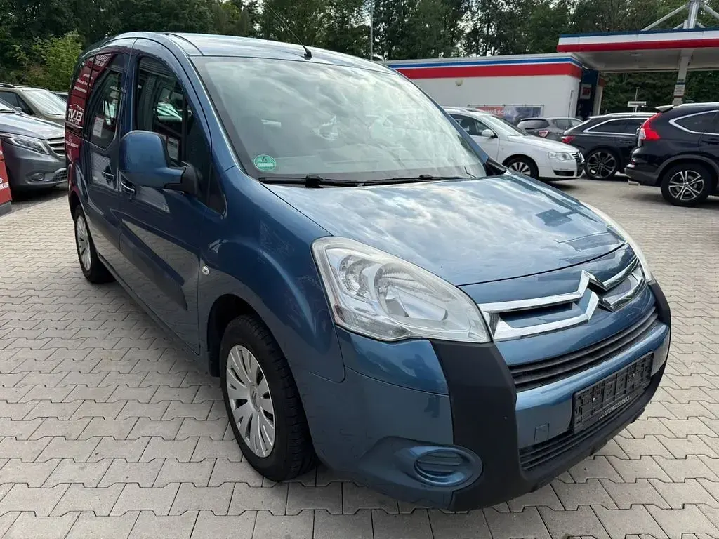 Gebraucht Citroën Berlingo 98 PS (72 kW) 2011 Blau Van / Kleinbus